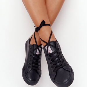 Moteriški odiniai sportbačiai CROSS JEANS juodi