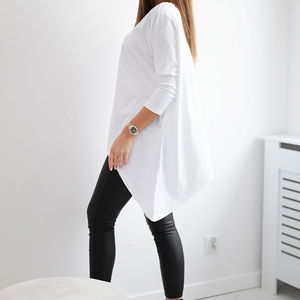 Didelio dydžio balta palaidinė