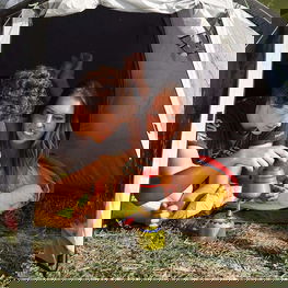 Dujų kasetė su vožtuvu ir sriegiu turistinei viryklei PB 100g