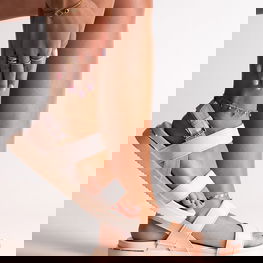 Smėlio spalvos vasariniai sportiniai Big Star LL274941 sandalai