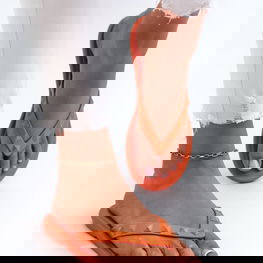 Plokščios moteriškos šlepetės Oranžinės