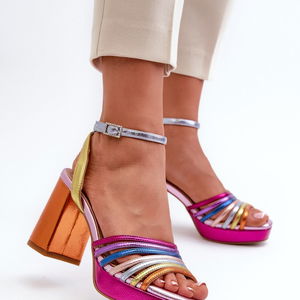 Moteriškos basutės su kulnu D