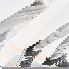 Pilki sporto bateliai iš ekologiškos odos