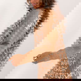 Ilgas megztinis su raštu Badu