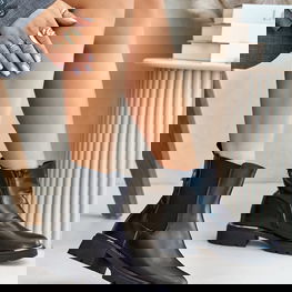 Odiniai auliniai batai su užtrauktuku GOE OO2N4147-E2 Juodos spalvos