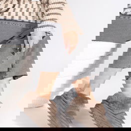 Smėlio spalvos žieminiai batai moterims su kailiuku