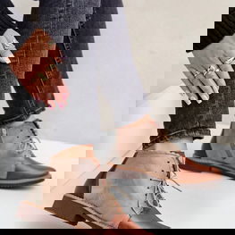 Odinia aulinukai pamušalu ir plokščiu padu Nianka“ rudos spalvos