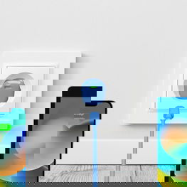 20 W GaN USB-C sieninis įkroviklis – mėlynas