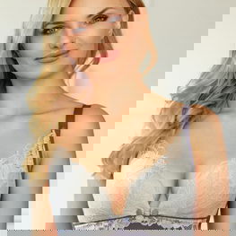 Liemenėlė maitinančioms motinoms Mirabile, patogi ir švelni