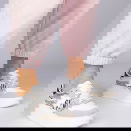 Sportiniai bateliai smėlio spalvos su blizgučiais ir raštu