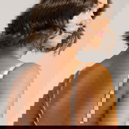 Liemenėlė švelni rožinė su nėriniais Ava