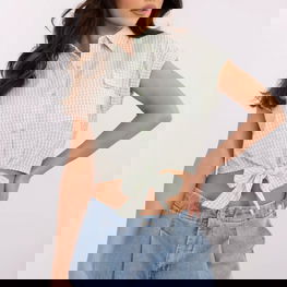 Trumpų rankovių marškiniai vasarai