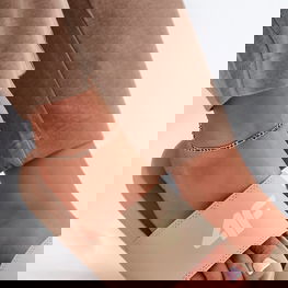 Šlepetės moterims smėlio spalvos kasdieniam avėjimui