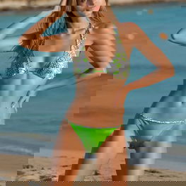 Dvispalvis žalias bikinis su gėlėtu raštu paplūdimiui Ewlon