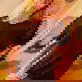 Palaidinė juoda su permatomomis rankovėmis Mirale