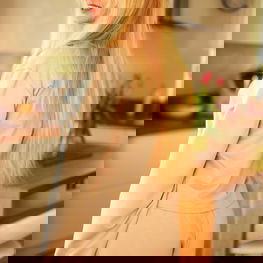 Moteriškas smėlio spalvos laisvalaikio kostiumas su ilgomis rankovėmis Mirale