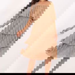 Kokteilinė smėlio spalvos klostuota suknelė su peplumu Och Bella