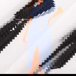 Suknelė tamsiai mėlyna su dirželiu iš lengvo audinio kasdienai Och Bella