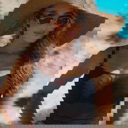 Maudymosi kostiumėlis juodas vientisas su tinkleliu Barontex