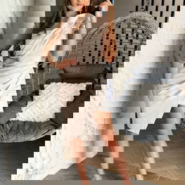 Suknelė smėlio spalvos su asimetrišku kirpimu vakarui ZOE