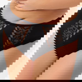 Kelnaitės juodos su nėriniais kasdienai Gorsenia