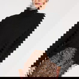 Juodas moteriškas megztinis aukštu kaklu Figl