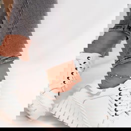 Odiniai moteriški sportbačiai suvarstomi balti Vinceza