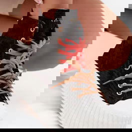 Juodi moteriški auliniai sportbačiai su pašiltinimu GOE