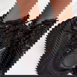 Juodi moteriški sportbačiai iš natūralios odos GOE