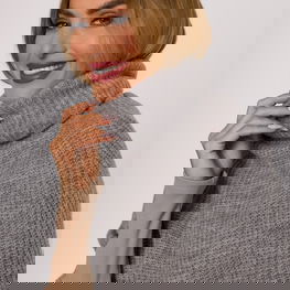 Pilka kaklo mova Moe