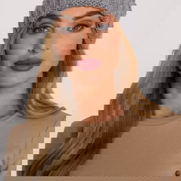 Pilka megzta kepurė Moe