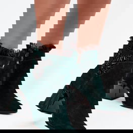 Aulinukai tamsiai žali zomšiniai su dekoru D&A