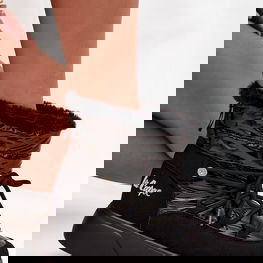 Auliniai su platforma Lee Cooper – šilumai ir stabilumui žiemos dienomis.