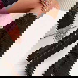 Aulinukai ant kulno iš natūralios zomšos Artiker – stiliui ir patogumui kiekviename žingsnyje.