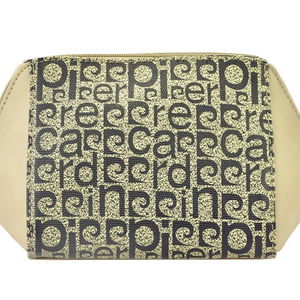 Kosmetinė Pierre Cardin – stilinga detalė kelionėms ir kasdienai.