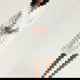 Chalatas Daryl su diržu – komfortiškas pasirinkimas