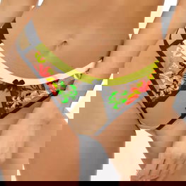 Liemenukas kūno spalvos su nėriniais