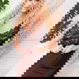 Seksuali palaidinė juoda su nėriniais Kalimo