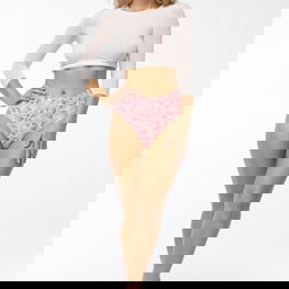 Kelnaitės Julimex braziliško kirpimo – subtilus pasirinkimas