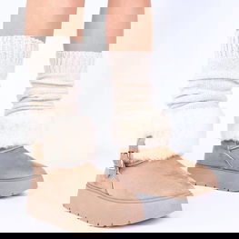 Sniego batai smėlio spalvos su kailiu Krissy – šilumai ir patogumui žiemą.