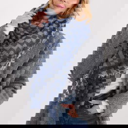 Moteriškas šalis AT