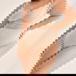 Formuojančios braziliško kirpimo kelnaitės moterims Natural