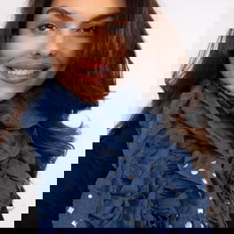 Šalikas su dekoratyviniais elementais AT