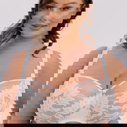 Liemenėlė moterims pusiau paminkštinta, iš mikropluošto