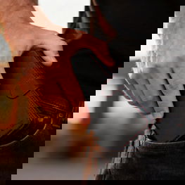 Dėklas-piniginė Samsung Galaxy A57 5G, juoda ir raudona, Tech-Protect