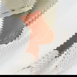 Batai moteriški iš natūralios odos su užtrauktuku balta-auksinė Kalorinne