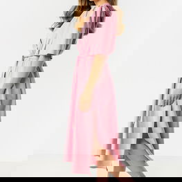 Suknelė V formos iškirpte iš viskozės awama