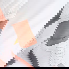 Moteriški sportbačiai iš audinio ir dirbtinės zomšos, balti Big Star