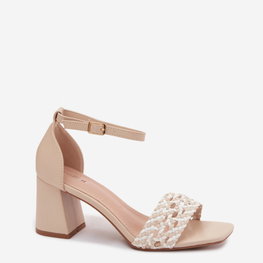 Moteriškos basutės su storu kulnu Step in style
