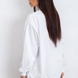 Baltos spalvos palaidinė